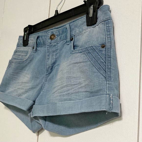 Forever 21 Premium Denim Shorty Shorts Blue Jeans Womens Size 26 - Picture 6 of 16